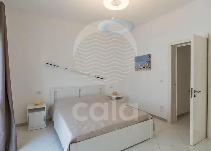 בית נופש Waterfront By Cala Salento