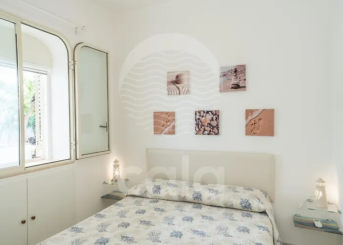 בית נופש Waterfront By Cala Salento